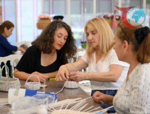 Mersin Büyükşehir Belediyesi Kadın ve Aile Hizmetleri Dairesi’nden Kadınlara Yaratıcı Atölyeler