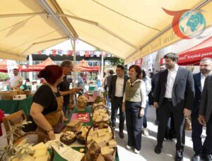 Mersin Büyükşehir Belediyesi ve Tarsus Belediyesi İş Birliğiyle 1. Tohum Takas Şenliği Gerçekleştirildi