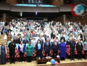 Minikler Yıl Sonu Kapanış Programında Buluştu