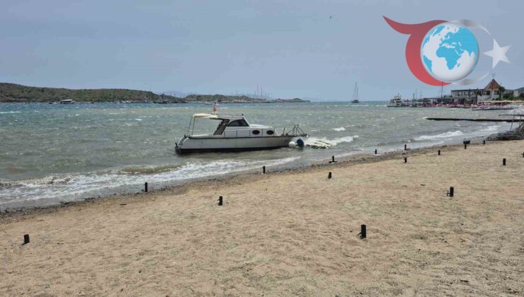 Muğla Bodrum’da Fırtına: Tekneler Karaya Sürüklendi