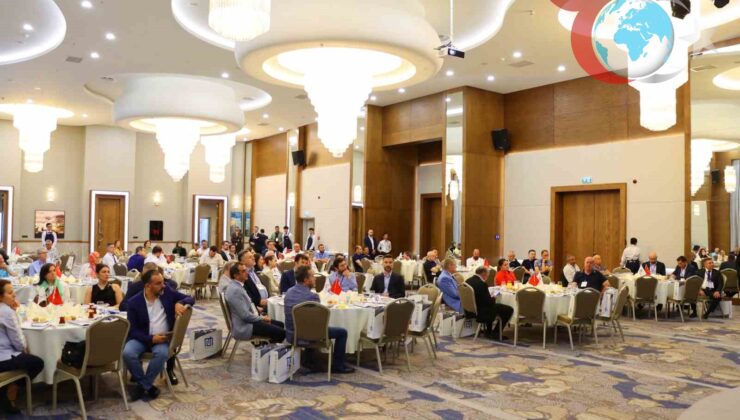 Muradiye OSB’de İhracat Şampiyonlarına Ödül Töreni