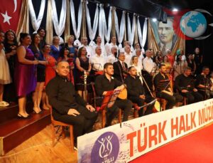 Nazilli Belediyesi Türk Halk Müziği Korosu Gençlik Konseriyle Büyüledi