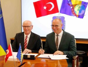 Odunpazarı ve Tuzla Arasında Kardeş Şehir İlişkisi Güçleniyor