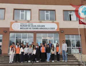 Öğrenciler Mesleki Eğitimi Yakından Tanıdı