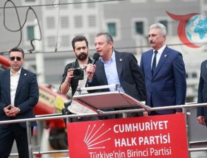 Özgür Özel Bursa’da Konuştu: “Millet İradesine Sahip Çıkıyor” Mitingine Katıldı