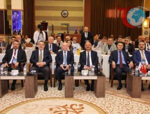 Sandıklı Jeotermal Enerji Paneli Heyecanla İzlendi