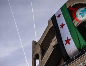 Suriye, ABD’nin Yaptırımlarının Kaldırılmasını Memnuniyetle Karşıladı