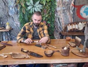 Trabzonlu Ahşap Oymacının Başarı Hikayesi