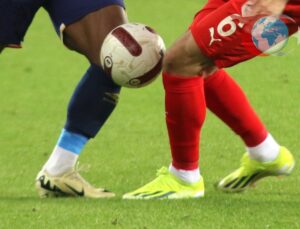 Türk Futbolunda Ekonomik Sorunlarla Boğuşan Kulüplerin Küme Düşüşleri