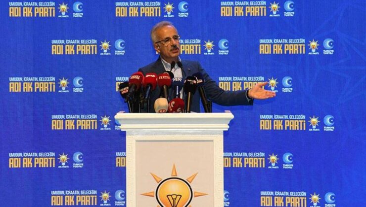 Ulaştırma Bakanı Trabzon’da Gençlerle Buluştu