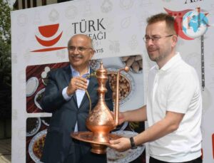 Ünlü Şef Ömür Akkor Malatya’da Türk Mutfağı Haftası Programına Katıldı