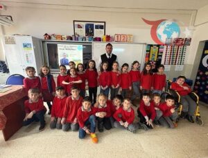 Yazar Erhan Köçer’den Minik Öğrencilere Unutulmaz Ziyaret