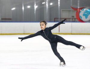 Zeynep Karadeniz: Buz Pateninde Uluslararası Başarılara İmza Atıyor