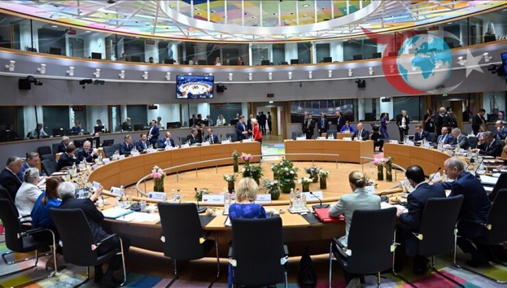 AB Zirvesinde Ukrayna Kararları: Birlik Üyeliği ve Askeri Destek Tartışıldı