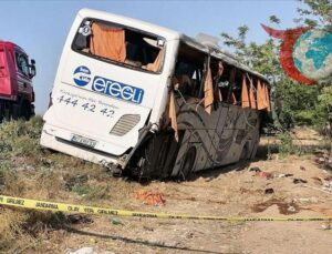 Adana-Konya Yolunda Yolcu Otobüsü Devrildi: 1 Ölü, 26 Yaralı