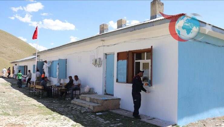 AFAD’ın Hamur İlçesindeki Sosyal Sorumluluk Projesi: Okul Yenileniyor