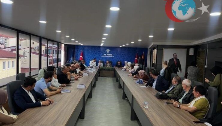 AK Parti’de yerel yönetim değerlendirildi