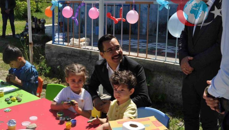 Akyaka’da Çocuk Şenlikleri ile Renkli Anlar Yaşandı