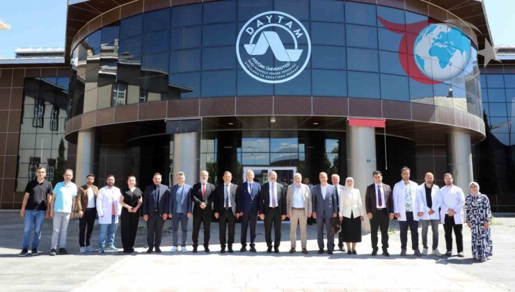 Atatürk Üniversitesi ve EVYAP, Yerli İlaç Üretimi İçin Güçlerini Birleştiriyor