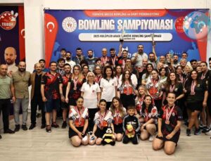 Bayburt Üniversitesi Bowling Takımı Türkiye’de Zirveye Yükseldi