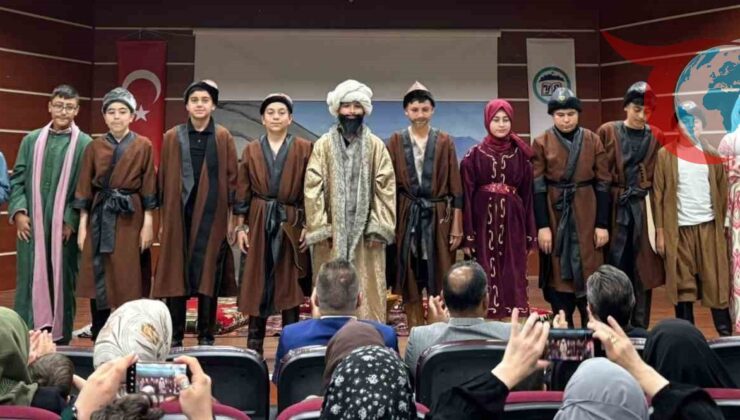 Bayburt’ta Öğrenciler Dede Korkut Hikayelerini Sahneye Taşıyor