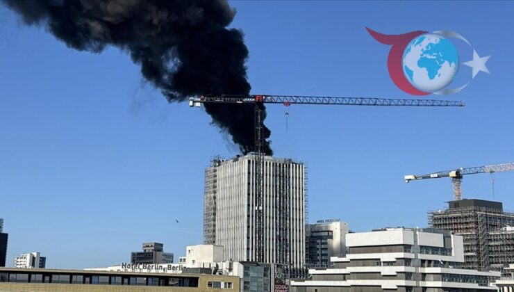 Berlin’de Yüksek Katlı Binada Büyük Yangın ve Patlamalar