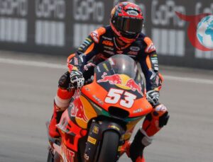 Deniz Öncü, İspanya’da Tarih Yazarak Moto2 Zaferine Ulaştı