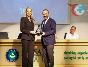 DOSABSİAD’da bayrak değişimi