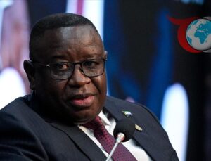 ECOWAS Liderliği Sierra Leone Cumhurbaşkanı Bio’ya Emanet