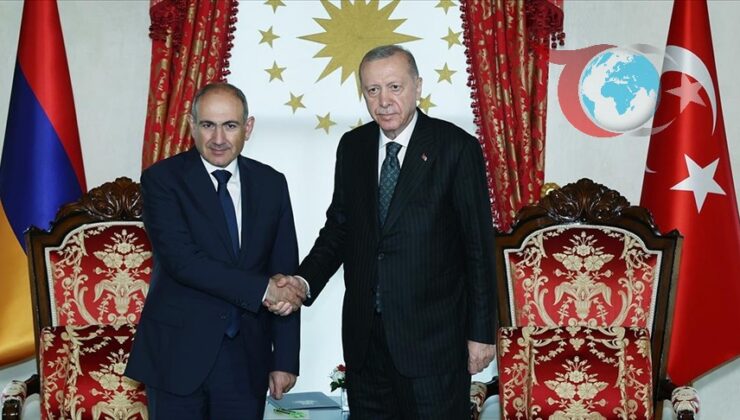 Erdoğan ve Paşinyan Tarihi Buluşmada Bir Araya Geldi