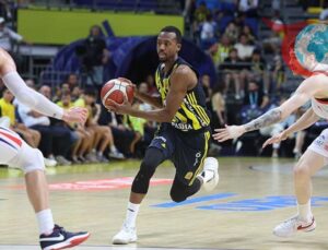 Fenerbahçe Beko, Bahçeşehir Koleji’ni Son Anda Geçti