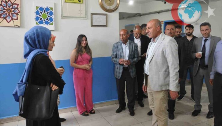 Genç Yetenekler Sanatla Buluştu: Bulanık’ta Etkileyici Resim Sergisi