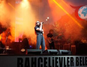 Gençler Stres Dolabını Boşalttı: Bahçelievler’de Emre Fel Rüzgarı