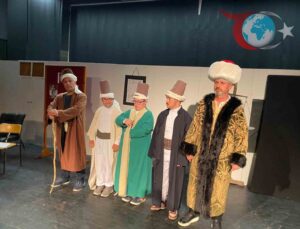 İlkadım Öğretmen Tiyatrosu’ndan Sanata Duyarlı Adım