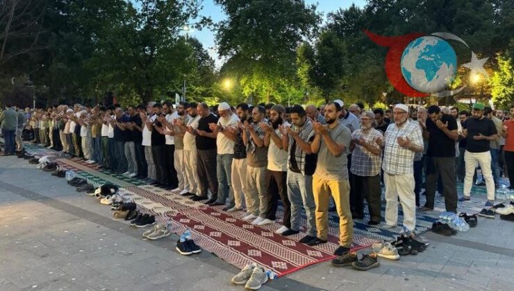 İstanbulPark’ta Gazzeliler İçin Kunut Duası: Özgür-Der’den Sert Mesajlar