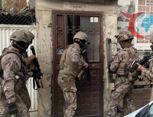 İzmir Merkezli Operasyonda 14 Şüpheli Yakalandı!