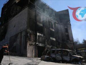 İzmir’deki Orman Yangınları Kontrol Altına Alındı: Rüzgar ve Alevlerin Savaşı