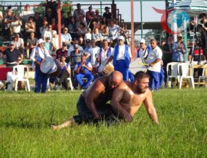 Kırklareli’de Geleneksel Yağlı Güreş Müsabakaları Nefes Kesti