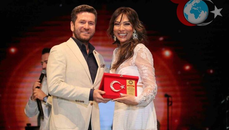 Kızılcabölük’te Işın Karaca Rüzgarı: Unutulmaz Bir Gece Yaşandı