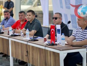 Kuşadası Belediye Başkanı Günel’den Kadınlar Denizi Esnafına Destek Sözü