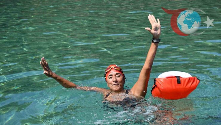 Kuşadası’nda Kabotaj Bayramı Coşkusuyla Yüzme Etkinliği Başladı