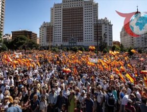 Madrid’de Hükümet Karşıtı Protestolarda Yeniden “Erken Seçim” Talebi