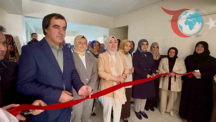 Mehmet Akif Ersoy Hanımlar Kültür Merkezi’nde El Sanatları Sergisi Açıldı