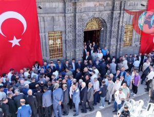 MHP Erzurum’da Birlik ve Beraberlik Mesajı Verdi: Bayramlaşma Coşkusu