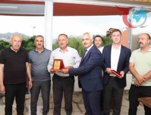 Oltu Belediyesi’nden Emektarlara Anlamlı Jest