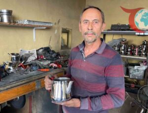 Osmaniye’de Kaybolmaya Yüz Tutan Meslek: Eski Mutfak Eşyalarına Hayat Veren Usta