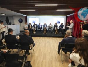 Sabri Ülker Anısına Çamlıca Kampüsü’nde Duygusal Tören