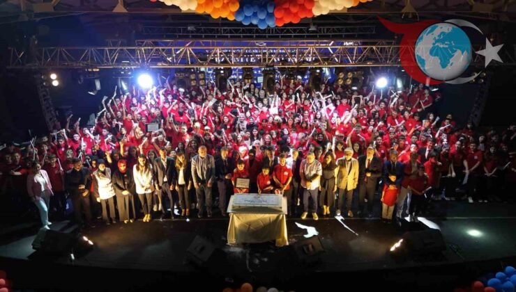 Samsun ve Canik Keşif Kampüsleri İlk Mezunlarını Gururla Uğurladı