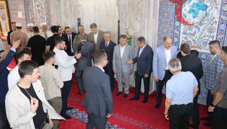 Şanlıurfa’da Kurban Bayramı Namazı Coşkuyla İdrak Edildi