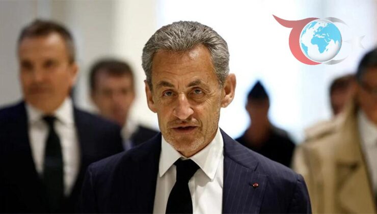Sarkozy’den Legion d’honneur ve Ulusal Liyakat Nişanı Geri Alındı